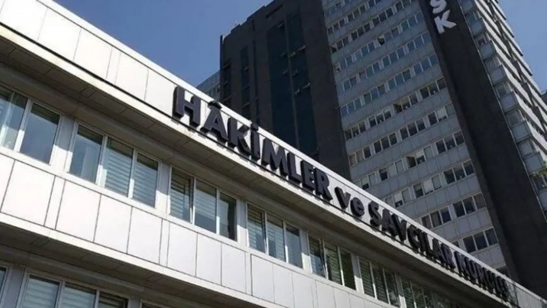 4 bin 36 hakim ve savcının görev yeri değişti