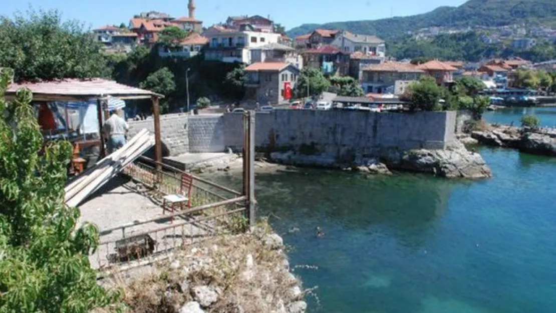 Amasra Kalesi'nde onarım ve bakım çalışmaları başladı