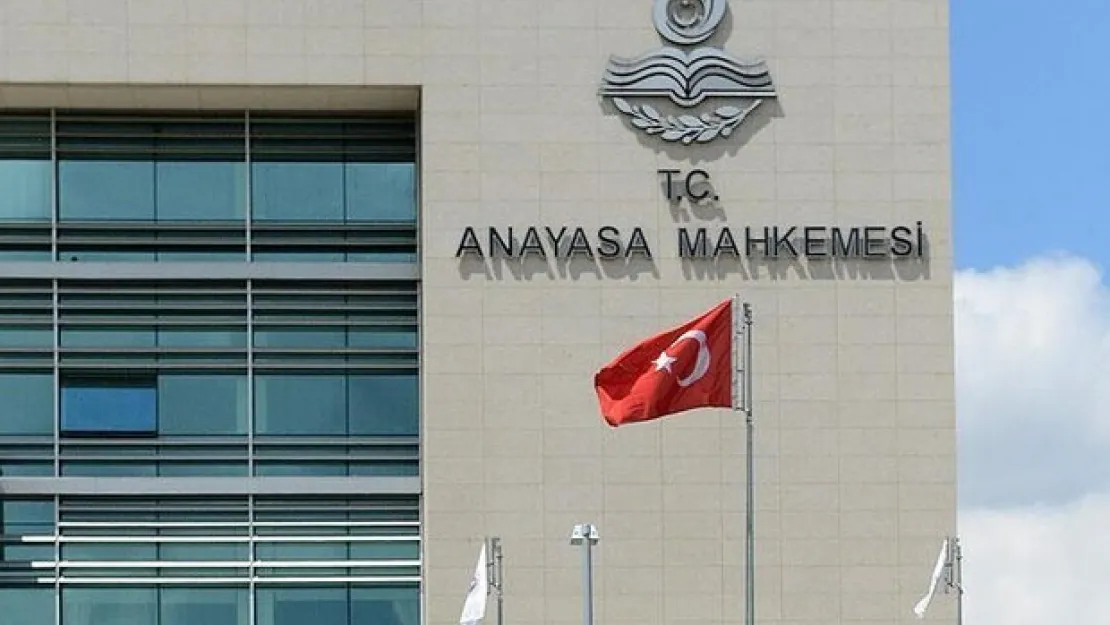 Anayasa Mahkemesi'nden 17 yıl boyunca boşanamayan eş için karar