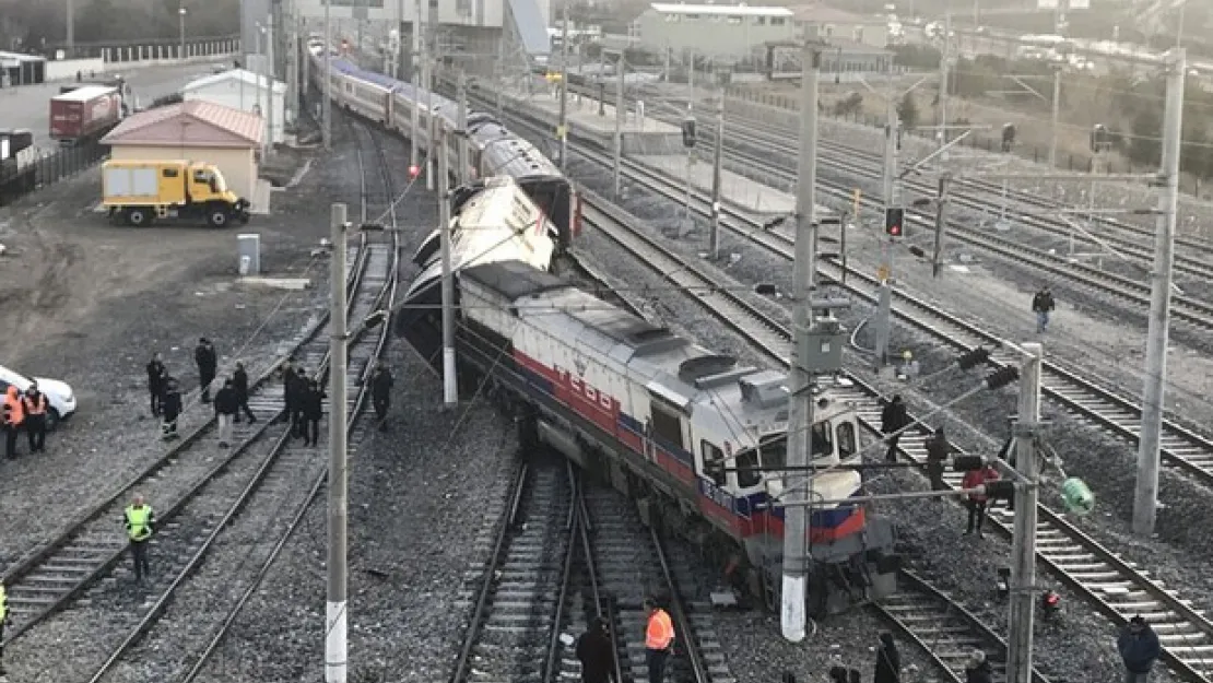 Ankara'da boş tren raydan çıktı