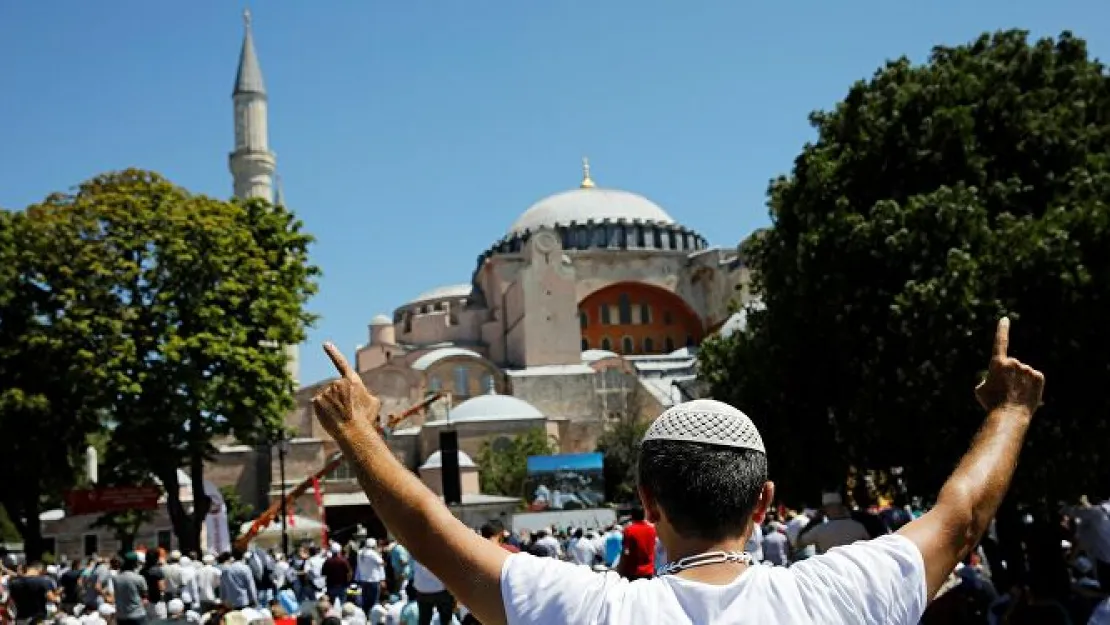 Ayasofya'da Tarihi Cuma