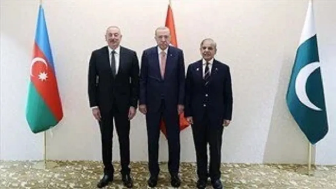 Azerbaycan'da 3'lü zirve