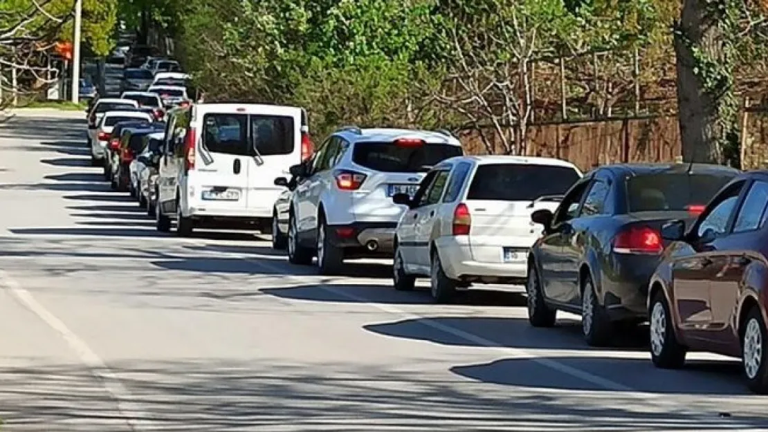Bursa'da Kilometrelerce Su Kuyruğu