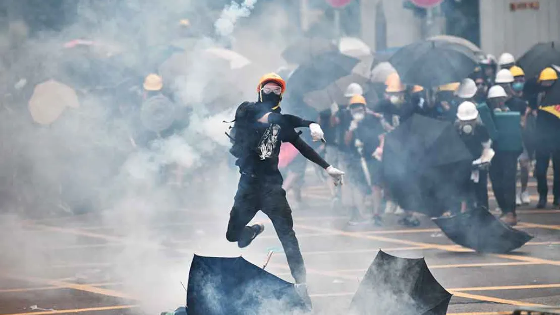 Çin'den hong Kong'ta Sıkıyönetim yasası