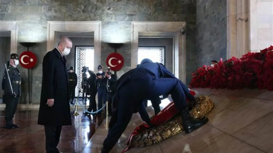 Devlet Erkanı Anıtkabir'de