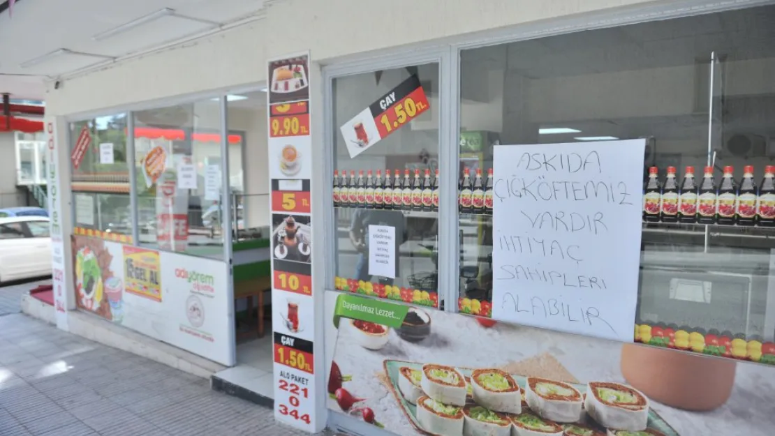 Esnafın İşine Bak: Askıda Çiğ Köfte