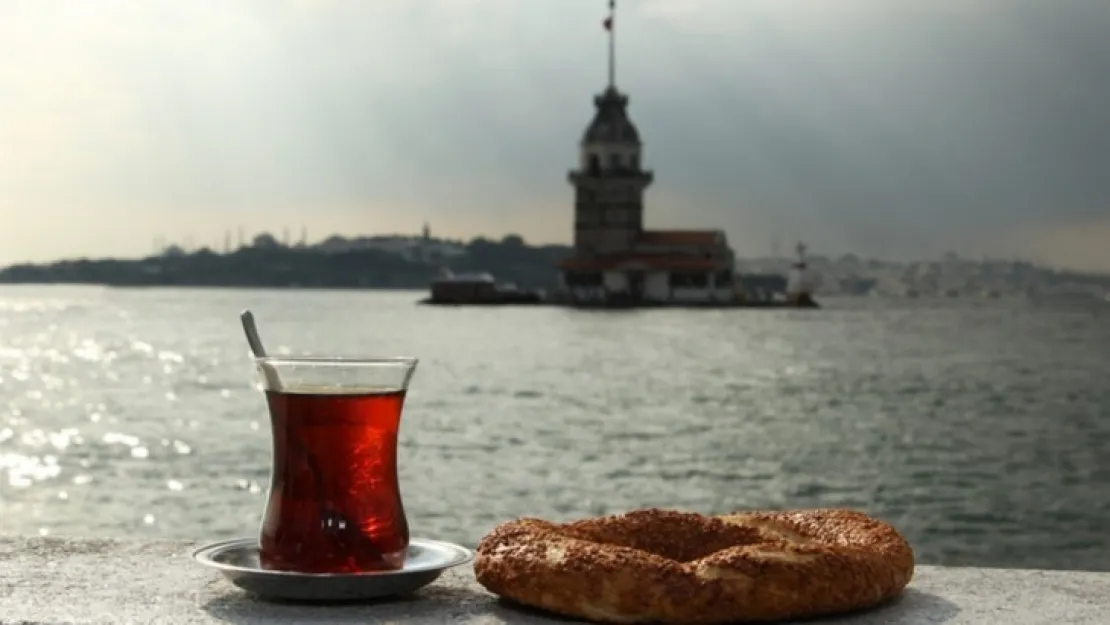 Garibin İstanbul'da bir Simiti Vardı