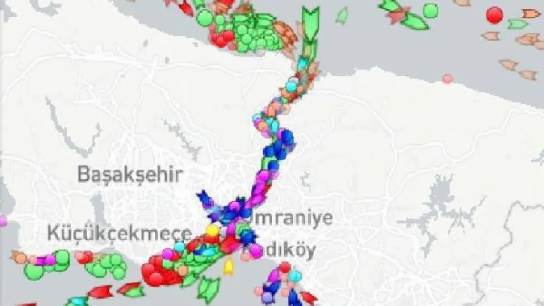 İstanbul Boğazı'nda 10 milyon dolarlık bekleyiş