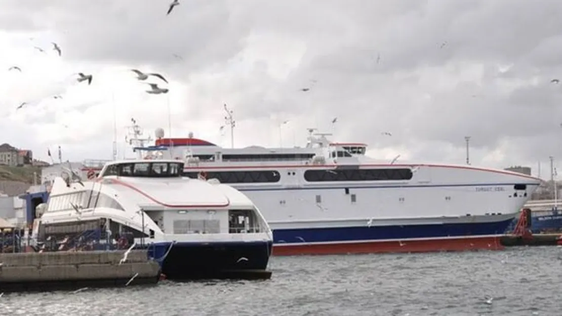 İstanbul'da Deniz Ulaşımı Durduruluyor