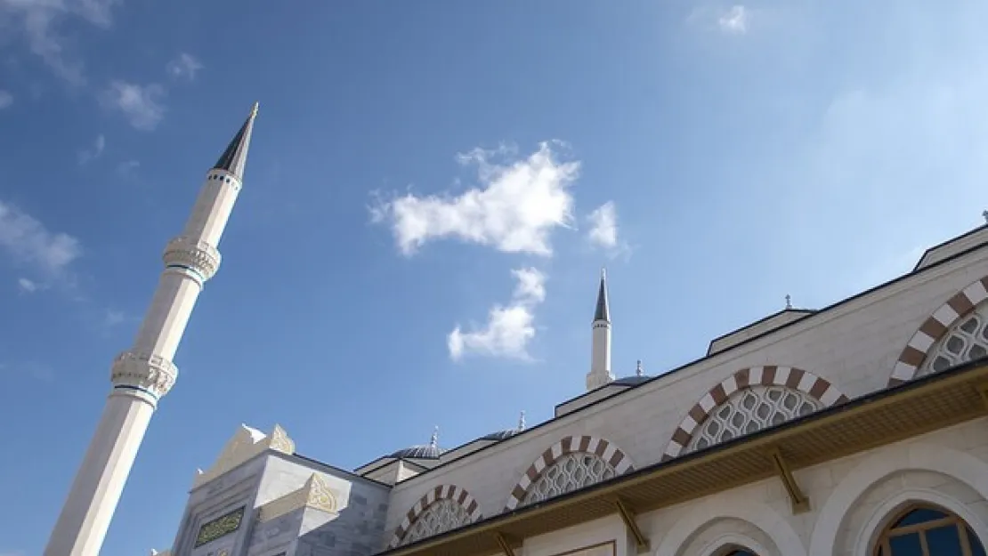 İstanbul'da şehitler için sela okundu