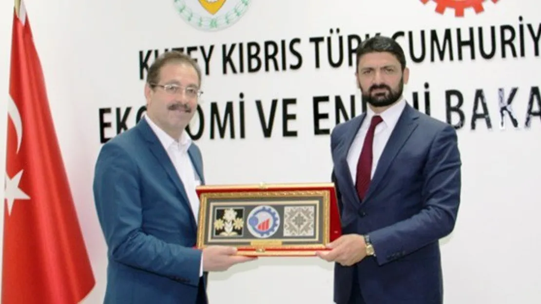 'Kıbrıs'ta Türkiye Var' Diyen TESKOMB'a FETÖ Taktiği Mi?