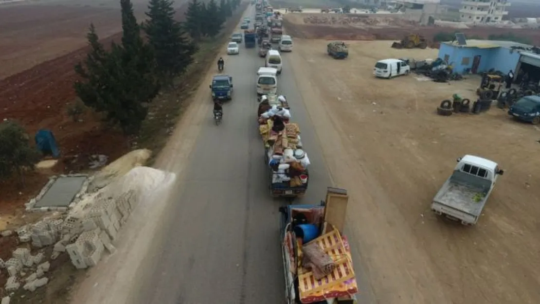 On Binler Türkiye Sınırına İlerliyor