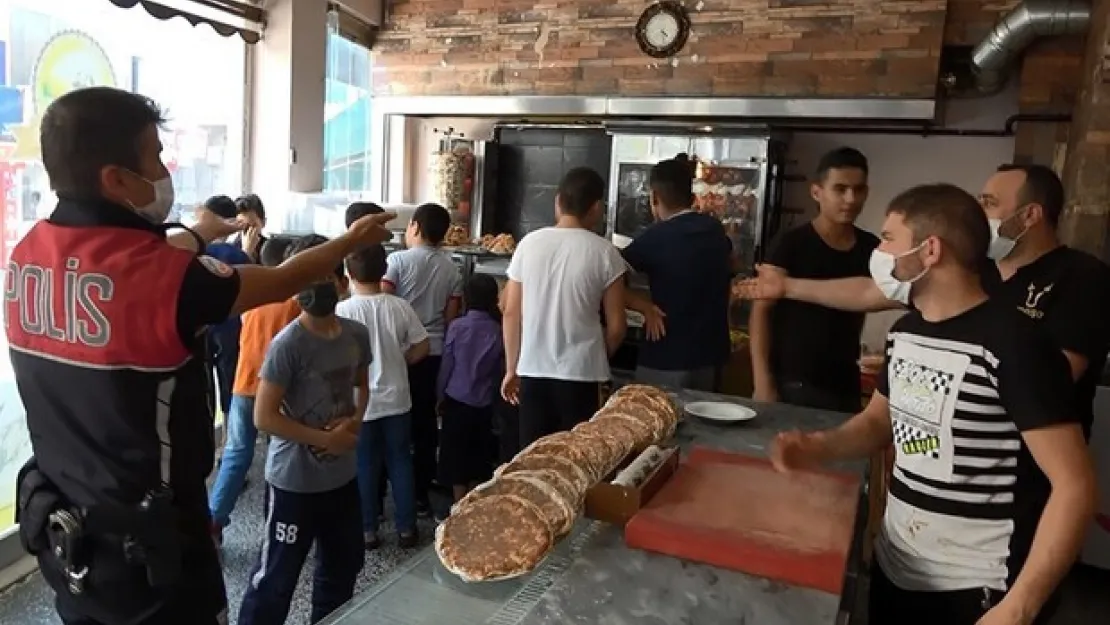 Polisi şaşırtan manzara! 'Yaptığınıza bakın'