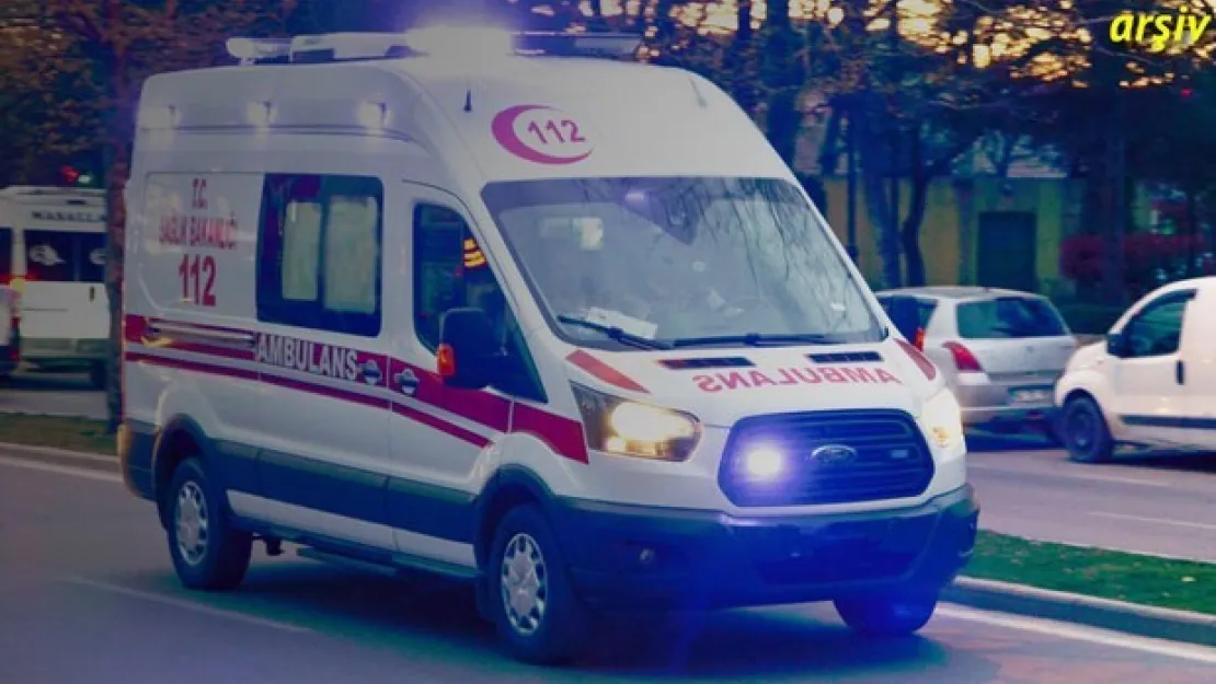 Seyahat Yasağını Ambulansla Deldiler