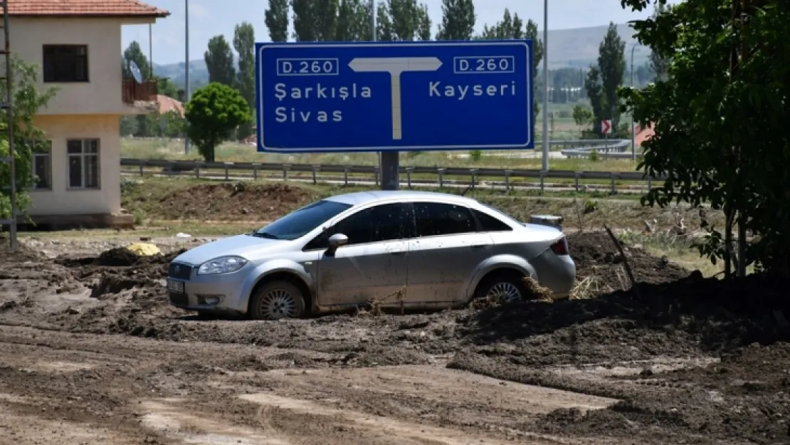 Sivas Gemerek'te eğitime 2 gün ara