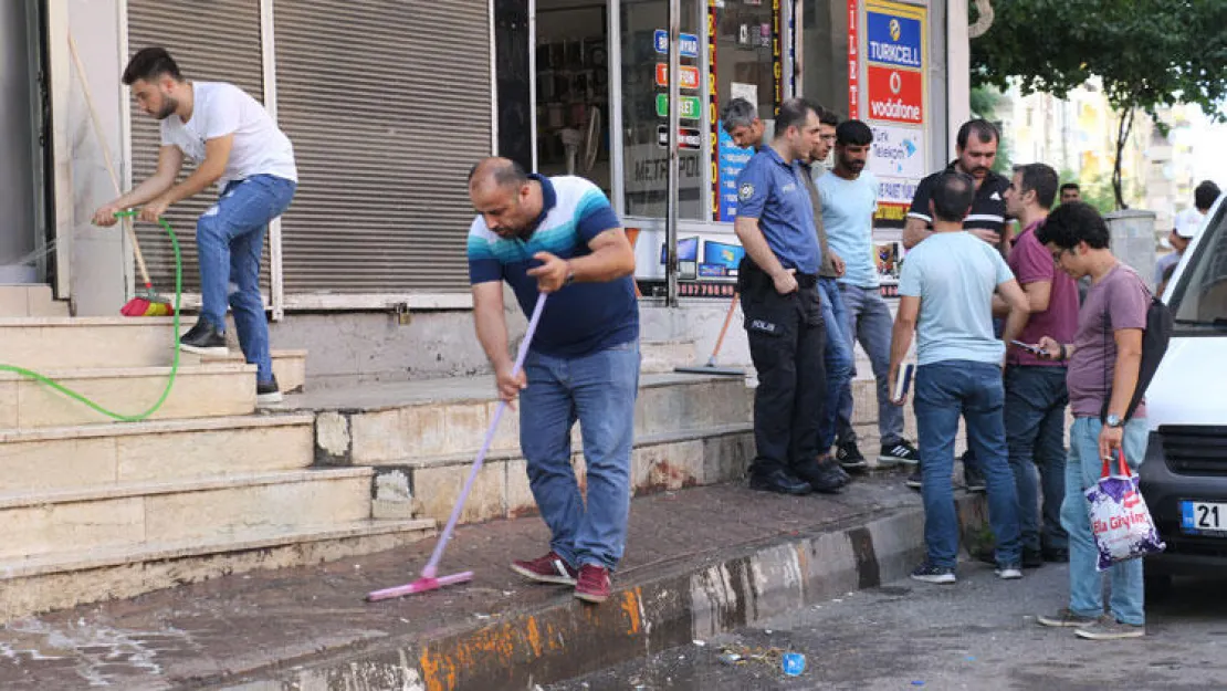 Sokakta Dehşet 8 Yaşındaki Çocuk Öldü