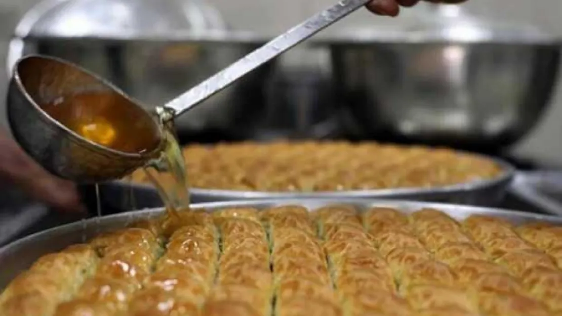 Talep artınca günde 60 ton baklava üretiliyor