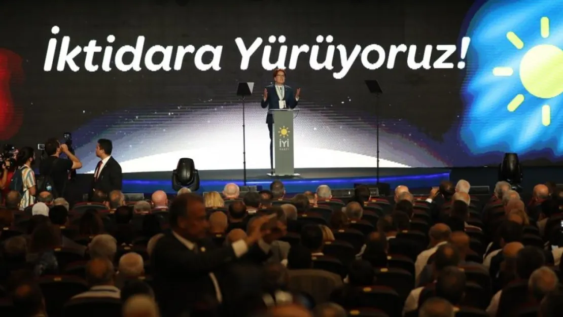 'Tanıştırayım Bunun Adı Demokrasi!'