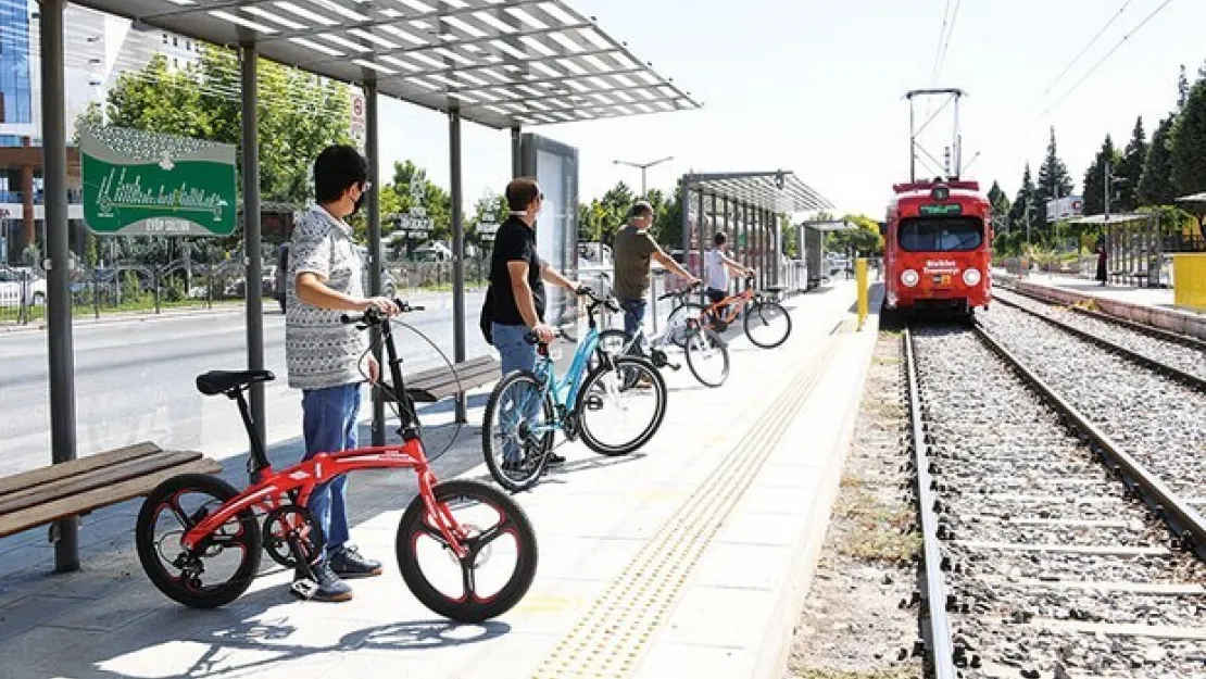 Türkiye'de bir ilk: Bisiklet tramvayı raylarda