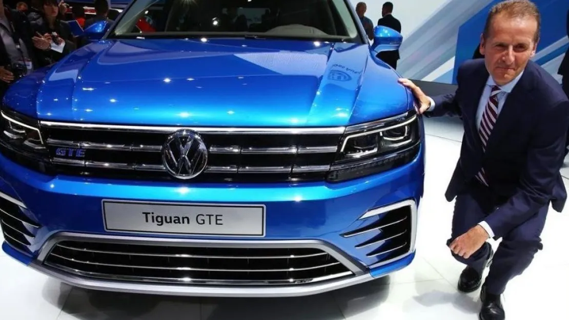 VW CEO'su Çam Devirdi