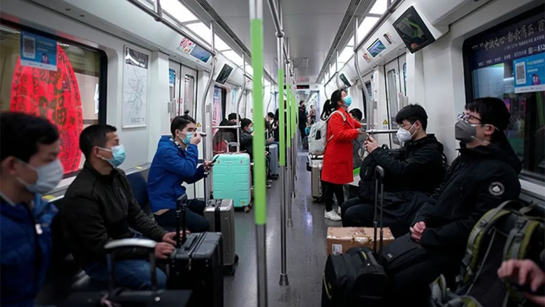 Wuhan'da Metro Kısmen Faaliyete Geçti