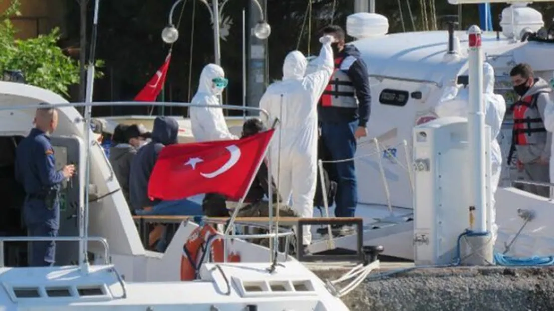 Yunanistan'ın  ölüme terk ettiği göçmenleri Türk askeri kurtardı