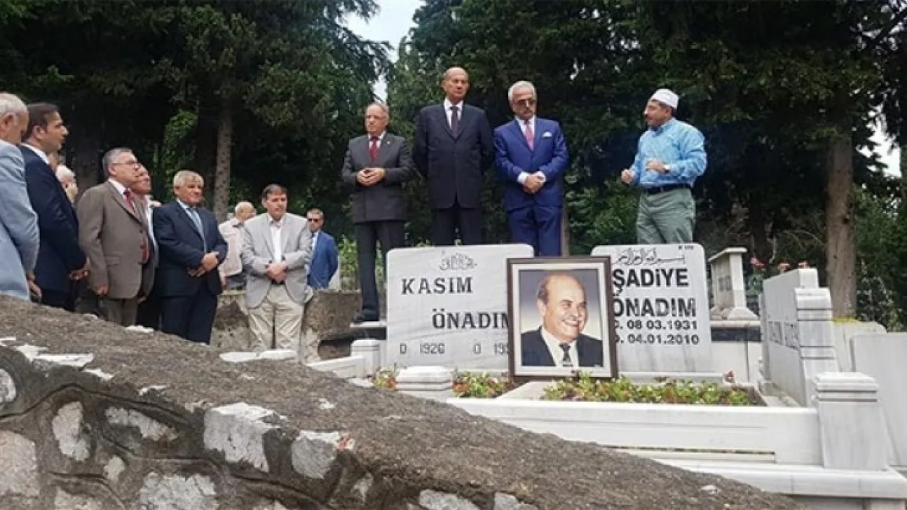 Esnaf Koca Çınarını Anıyor...