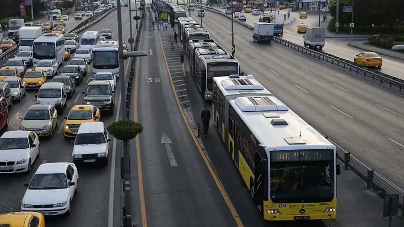 İstanbul'da metrobüsler için yeni uygulama