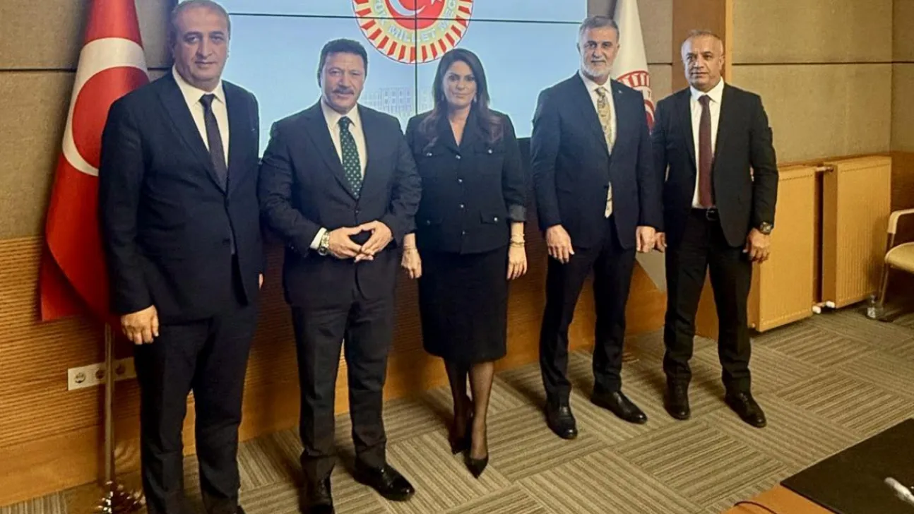 Şoförler TBMM'de... Engelli Ulaşımında Dönüşüm Maliyeti Esnafa Yüklenmesin!