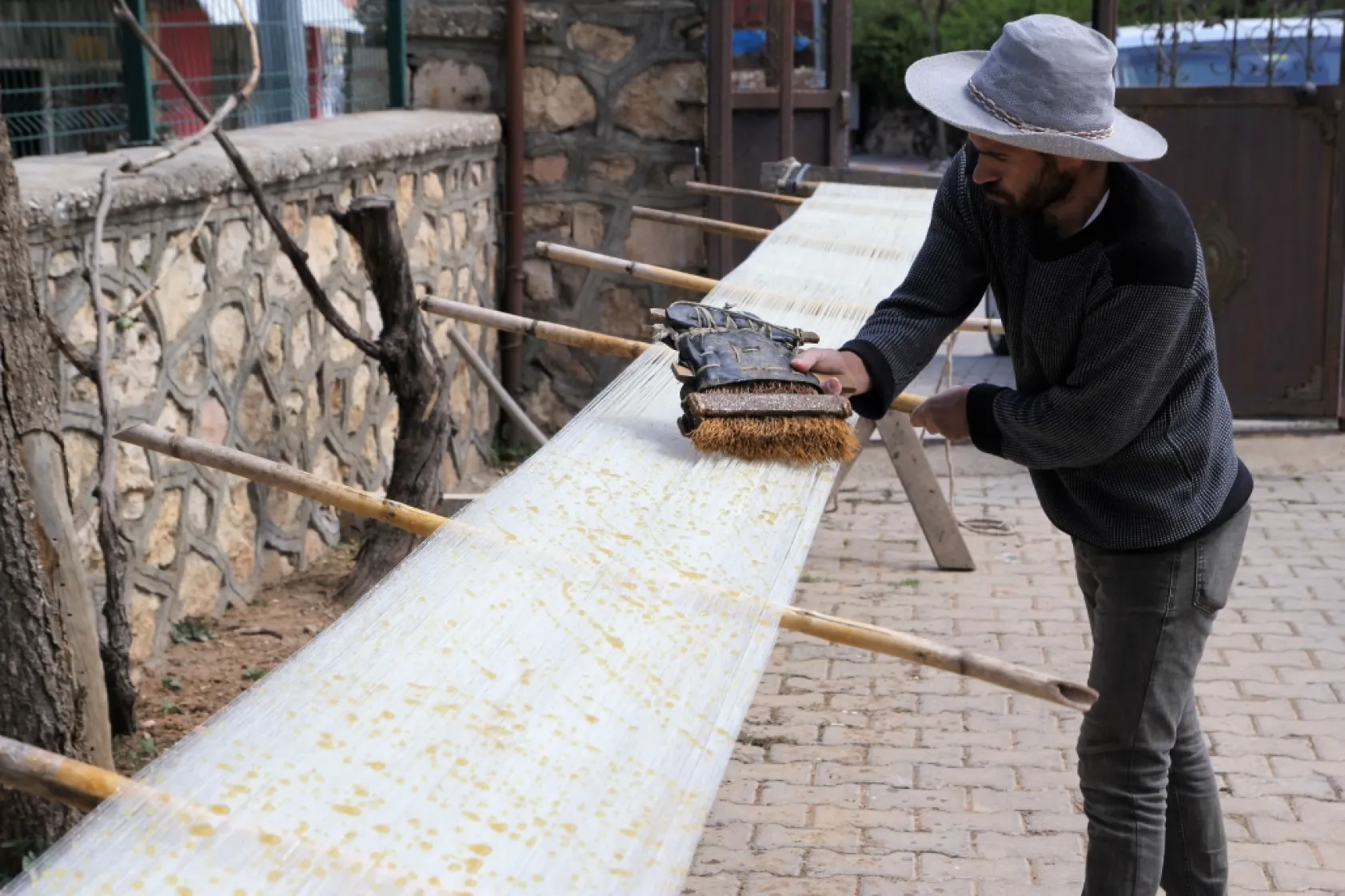 Eruh'un Şal Şepik Kumaşı Tarihe Meydan Okuyor