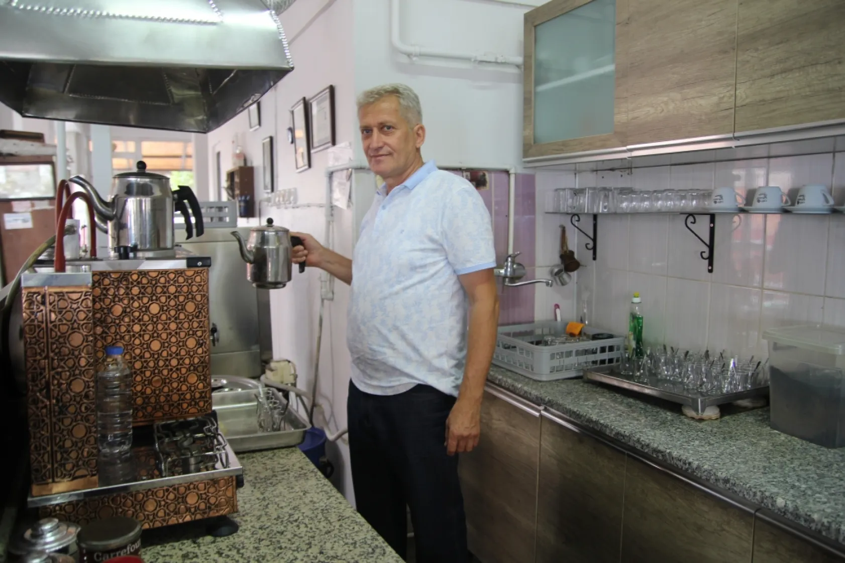 Çaya Sevgini Katmayacaksan Kahvecilik Yapma !