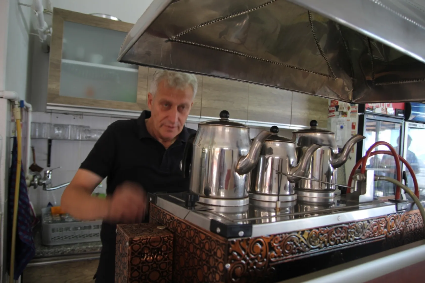 Çaya Sevgini Katmayacaksan Kahvecilik Yapma !