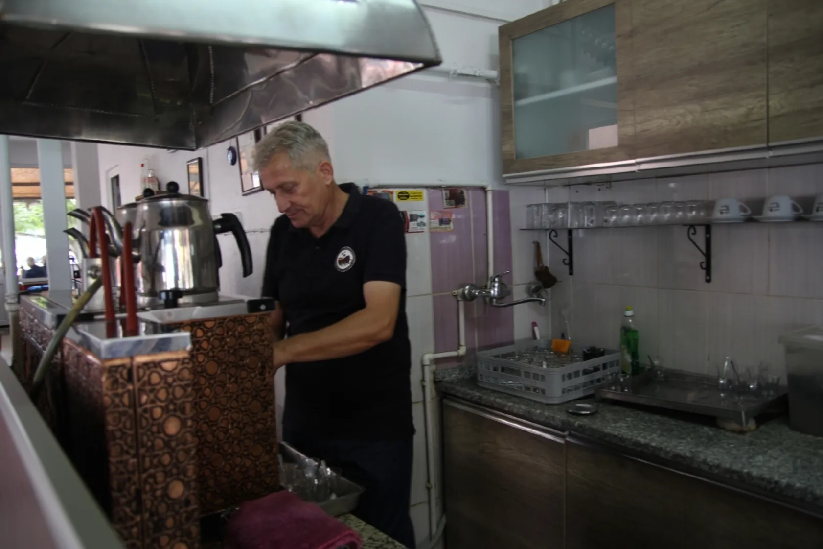 Çaya Sevgini Katmayacaksan Kahvecilik Yapma !