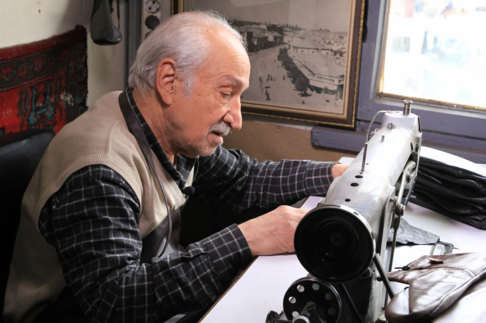 'Yemeni Giyenler Öldü, Git Dometes Sat' Dediler