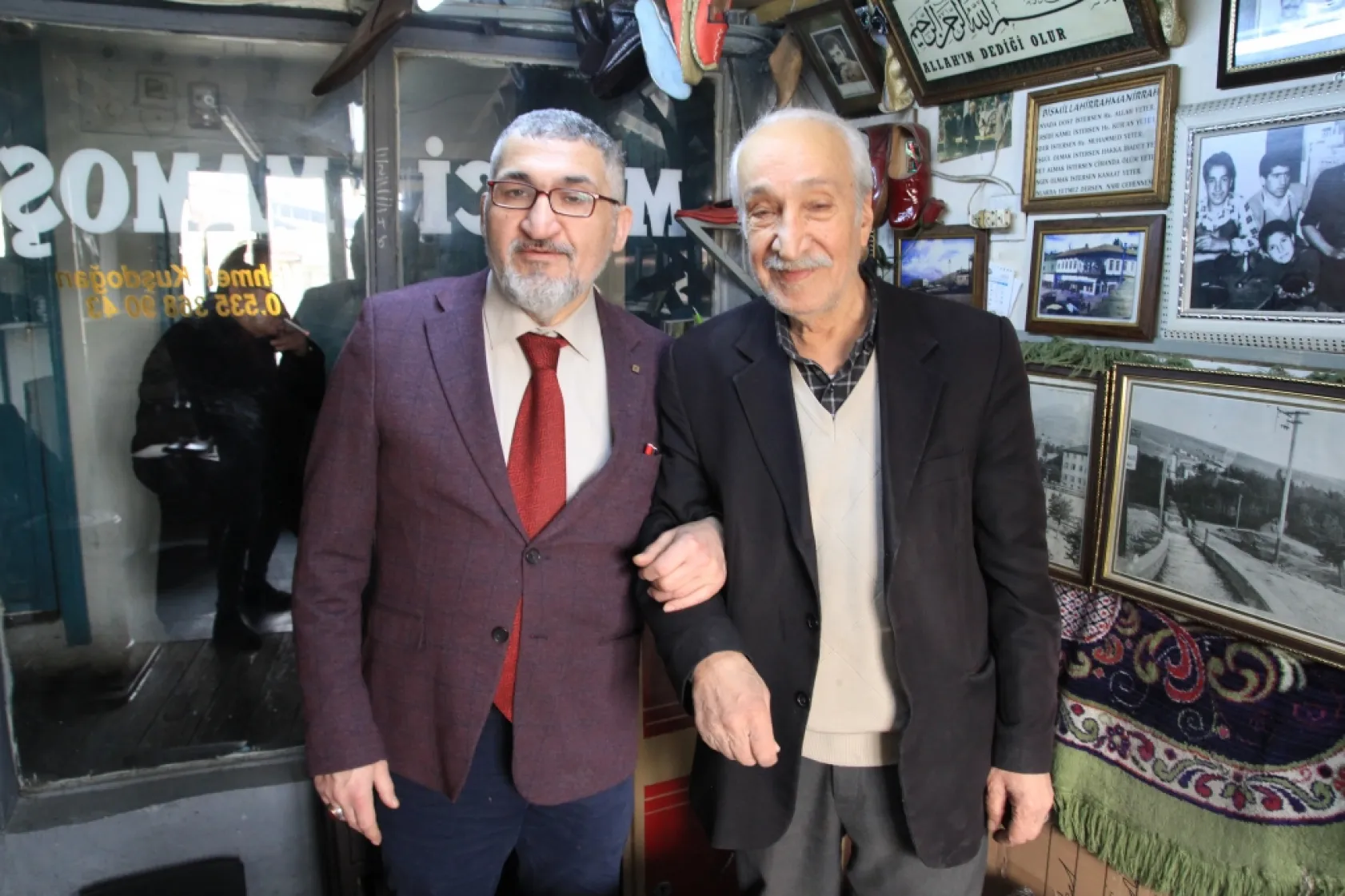 'Yemeni Giyenler Öldü, Git Dometes Sat' Dediler