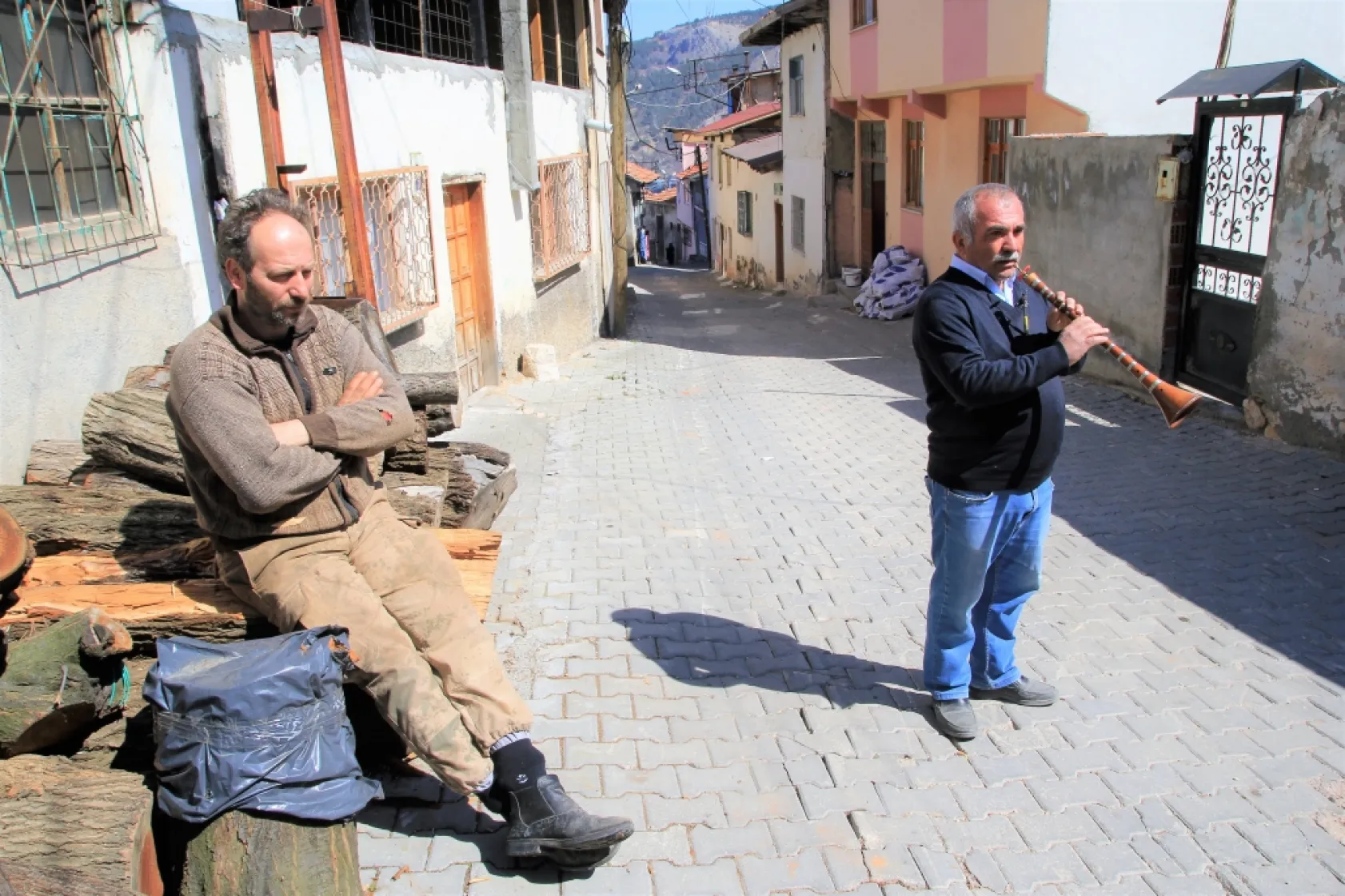 Zurna Deyip Geçme Ağacı Dile Getiren Oktay Usta