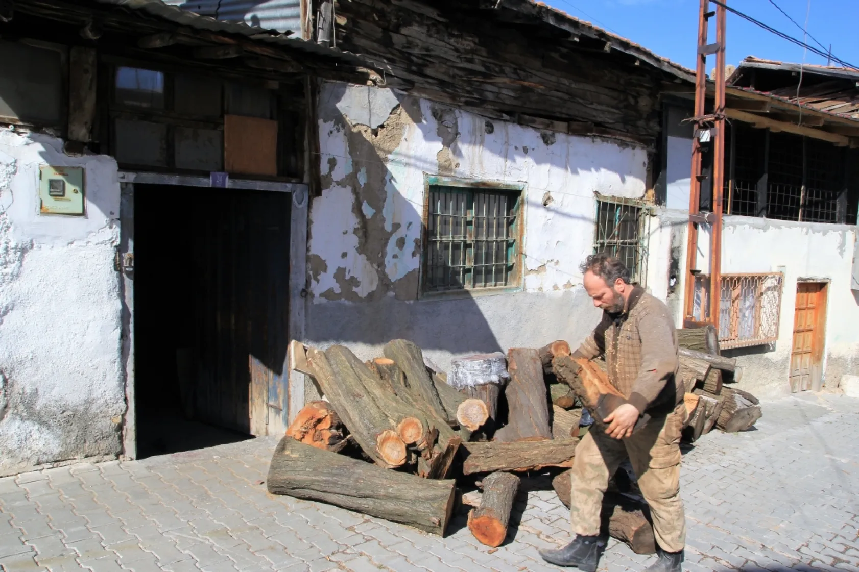 Zurna Deyip Geçme Ağacı Dile Getiren Oktay Usta