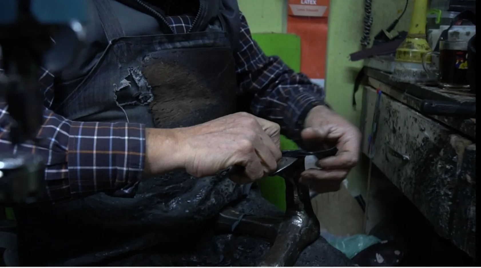 50 Yıldır Ayakkabı Tamir Ediyor