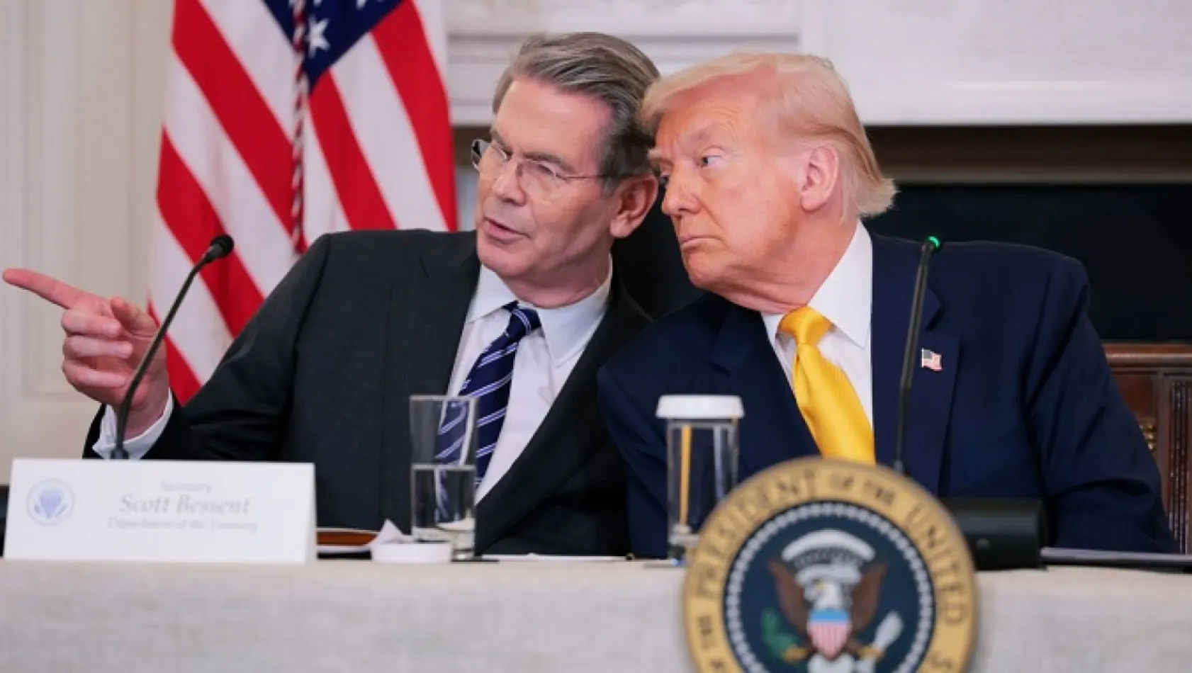 ABD'den tarihi İran itirafı: İran'da dolar kıtlığı yarattık