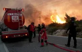 İzmir'deki orman yangınında bir kişi hayatını kaybetti