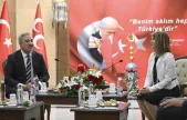 Partiler arasında bayramlaşma başladı