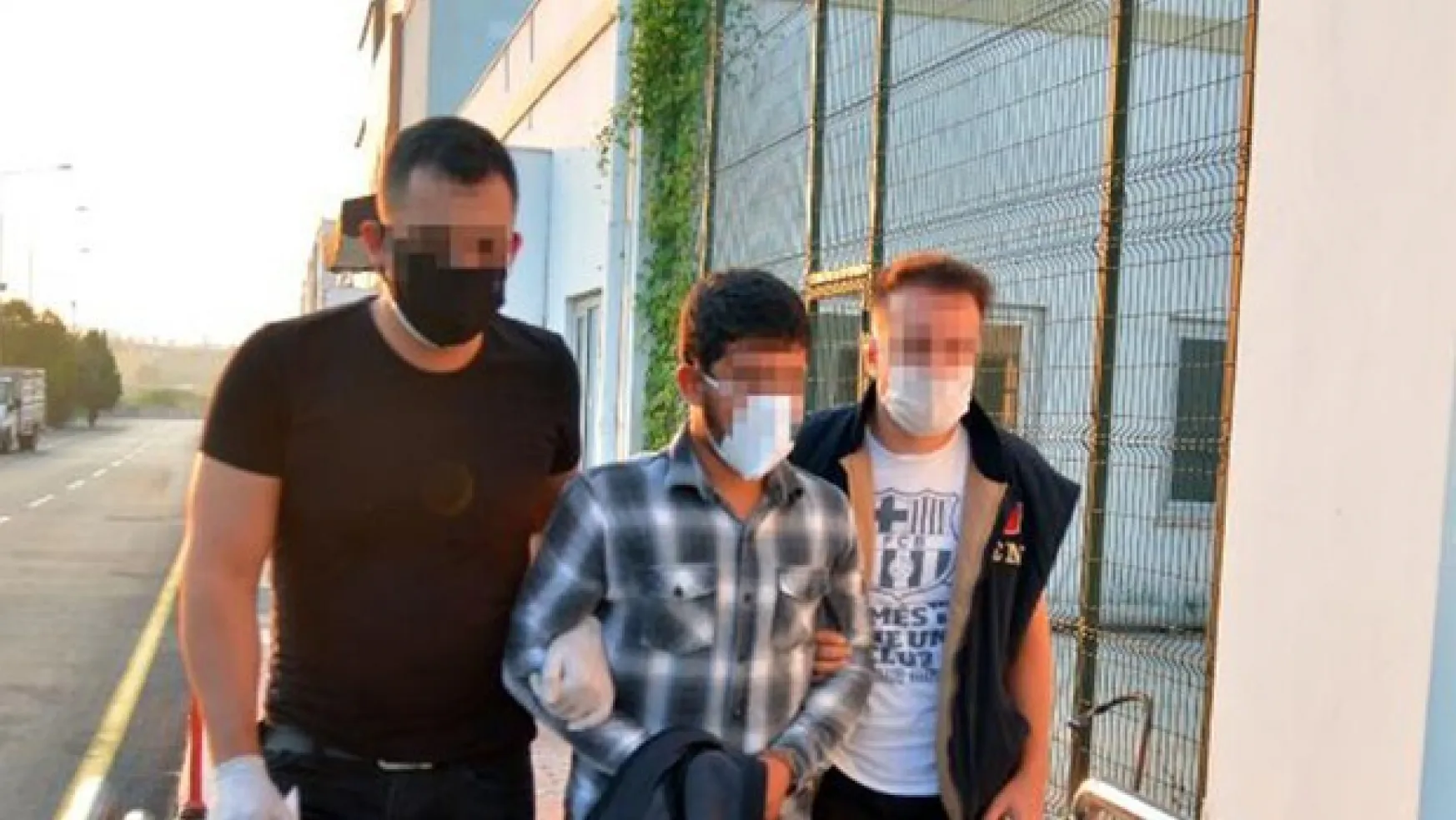 Adana'da DEAŞ operasyonu: 5 gözaltı