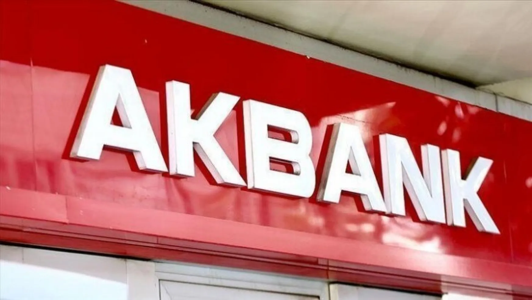 Akbank'ta kriz kısmen aşıldı