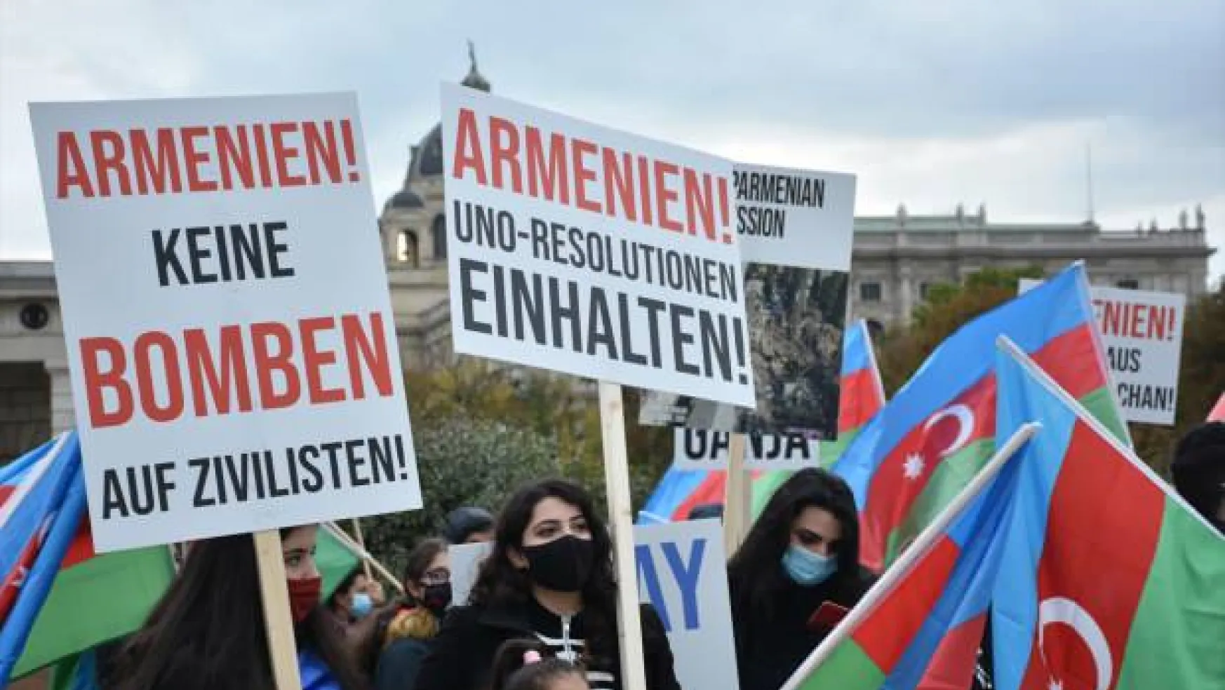 Almanya,İsviçre ve Avusturya'da Azerbaycan'a destek gösterileri