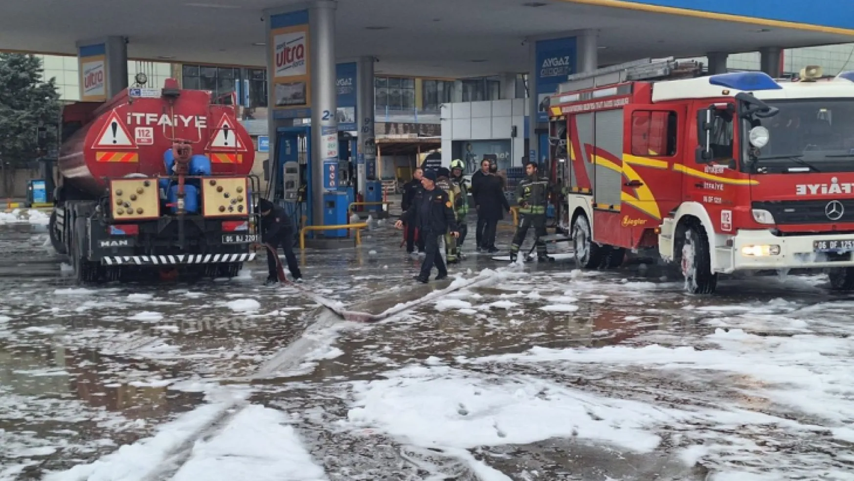Ankara'da LPG dolu tankerdeki gaz sızıntısına müdahale