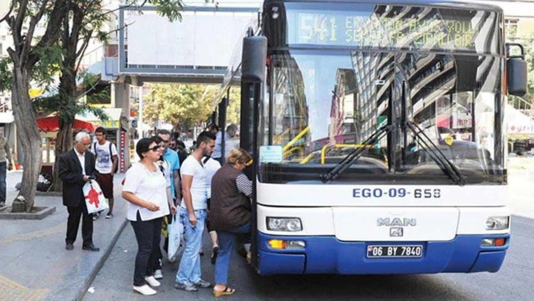 Ankara'da Toplu Taşıma Sağlık Çalışanlarına Ücretsiz