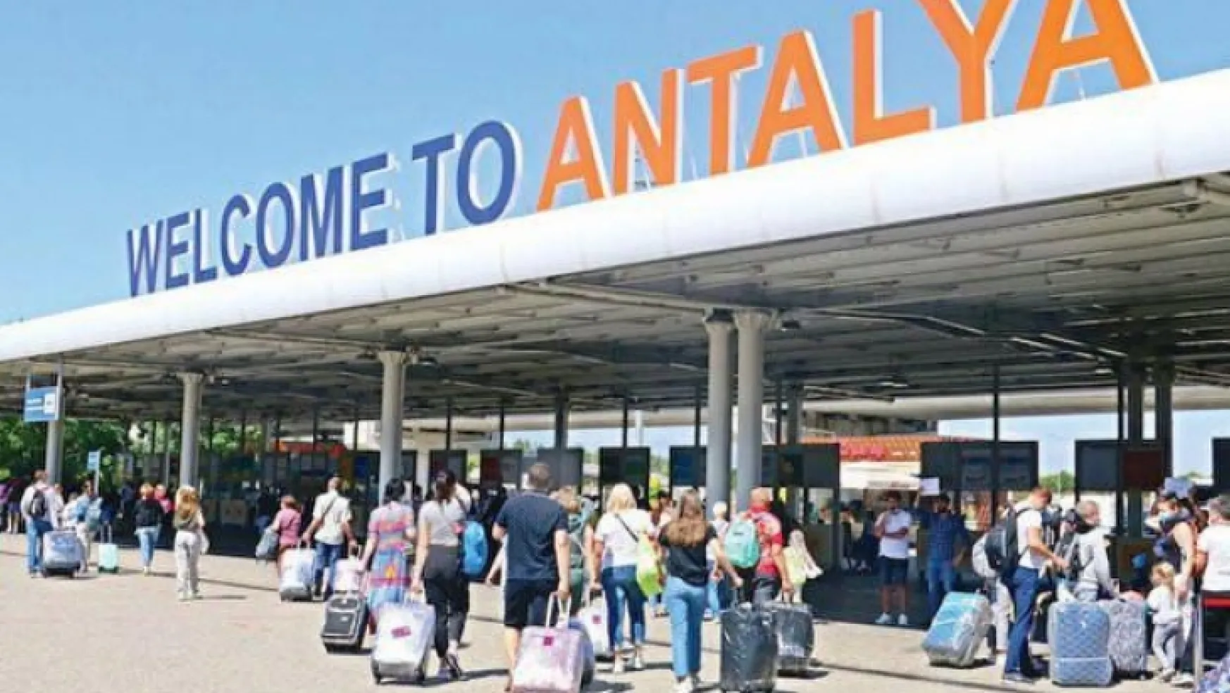 Antalya'da 2022 yılı turist sayısı 4 milyonu aştı