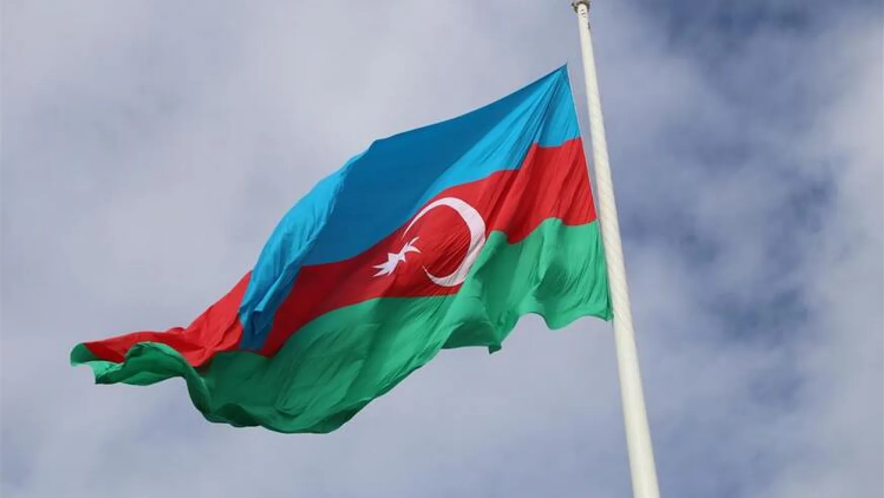 Azerbaycan'dan Ermenistan'a büyük darbe
