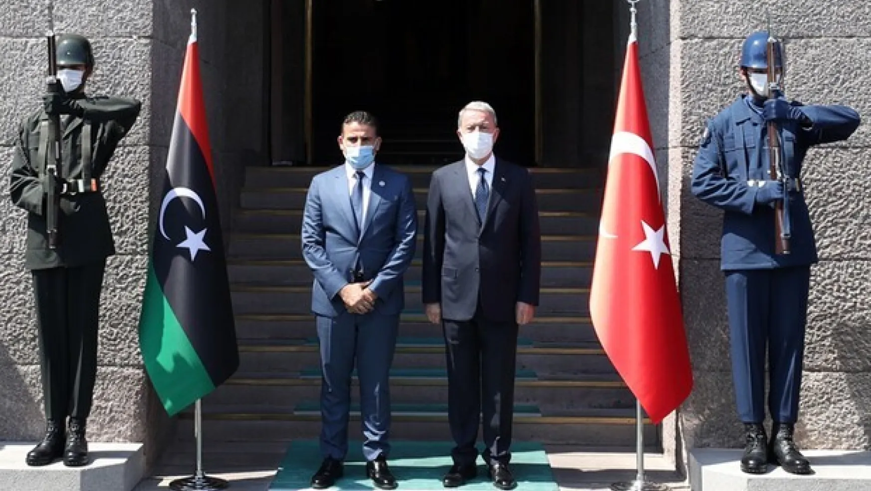 Bakan Akar, Libya Savunma Bakanı ile görüştü
