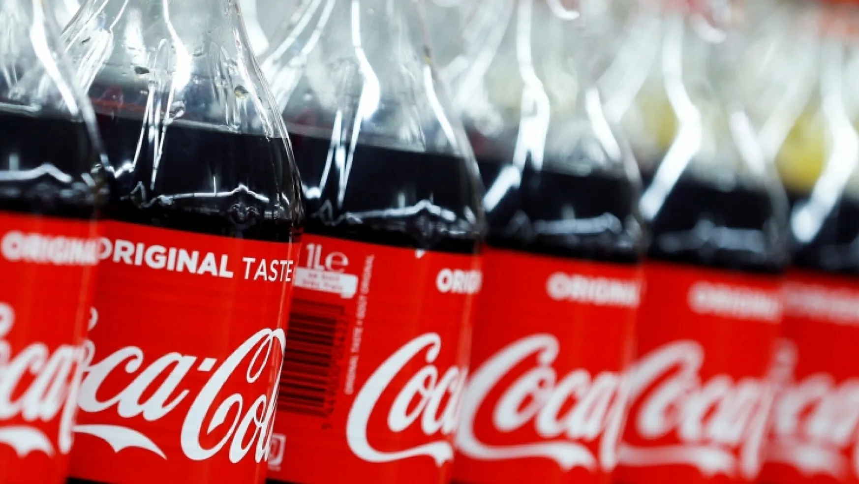 Dünya devleri Rusya'da kepenk indiriyor! Coca-Cola da Rusya'daki faaliyetlerini askıya aldı